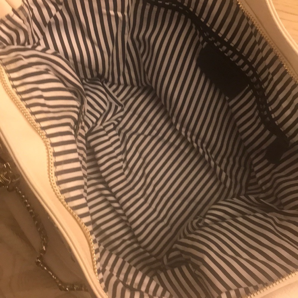 Ivory handbag - Picture 2 of 3